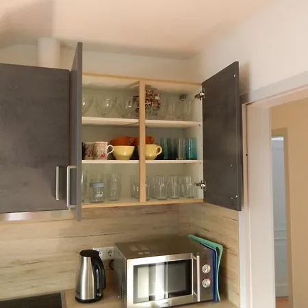 Helle 1obergeschosswohnung Og Lejlighed *