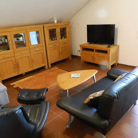 Helle 1obergeschosswohnung Og *