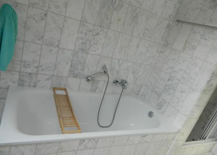 Helle 1obergeschosswohnung Og Lejlighed