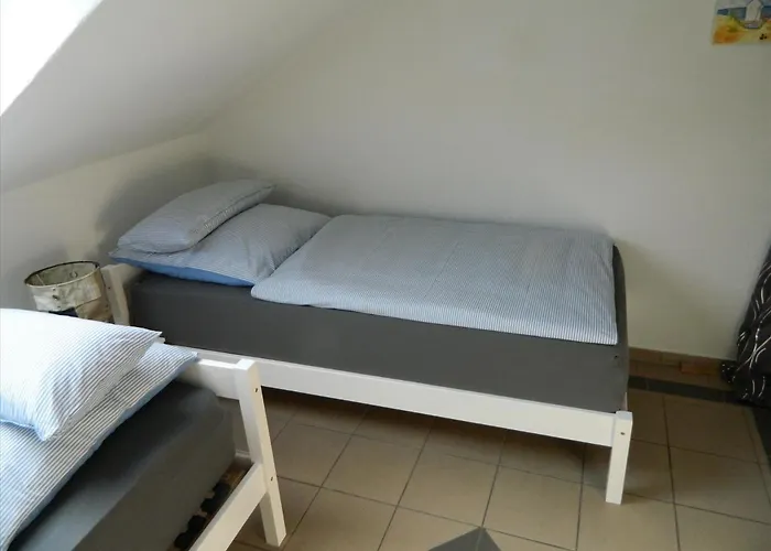 Helle 1obergeschosswohnung Og Lejlighed *